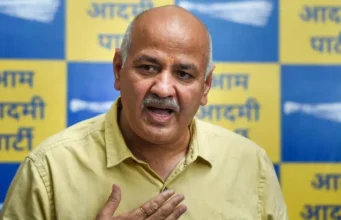 शराब घोटाला मामले में सीबीआई ने दिल्ली के उप मुख्यमंत्री मनीष सिसोदिया को गिरफ्तार किया
