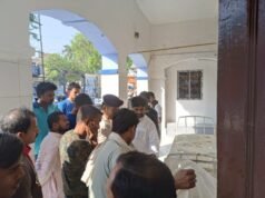 सड़क दुर्घटना में एक की मौत, दो घायल