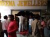 ज्वेलरी दुकान में हथियार के बल पर लूट पाट करने का किया प्रयास, असफल होने पर चलाई गोली