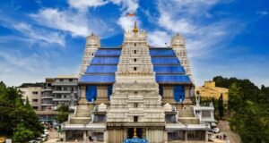 मंदिरों के लिए फेमस है बेंगलुरु, वक्त निकालकर जरुर करने जाएं दर्शन