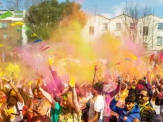 जानिए, होली के रंगों से आंखों को कैसे बचाएं